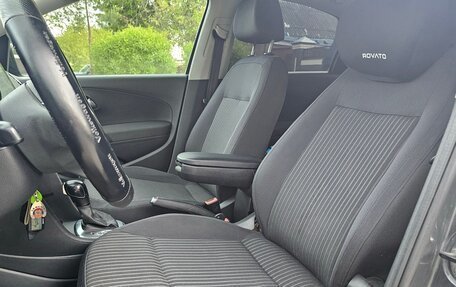 Volkswagen Polo VI (EU Market), 2010 год, 700 000 рублей, 20 фотография