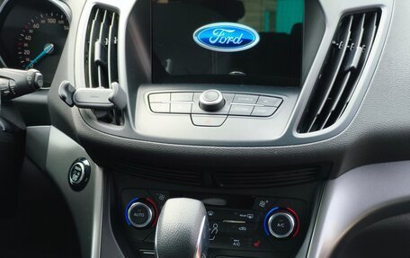 Ford Kuga III, 2018 год, 2 100 000 рублей, 10 фотография
