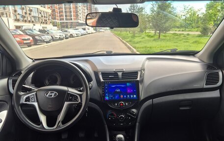 Hyundai Solaris II рестайлинг, 2011 год, 470 000 рублей, 9 фотография