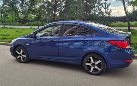 Hyundai Solaris II рестайлинг, 2011 год, 470 000 рублей, 5 фотография