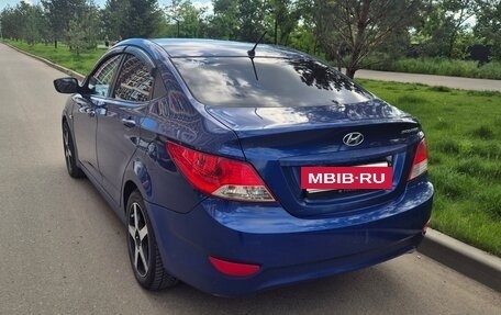 Hyundai Solaris II рестайлинг, 2011 год, 470 000 рублей, 4 фотография