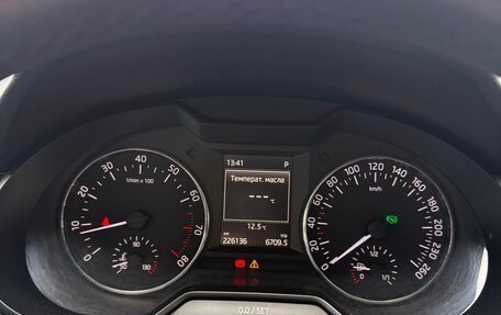Skoda Octavia, 2015 год, 1 350 000 рублей, 17 фотография