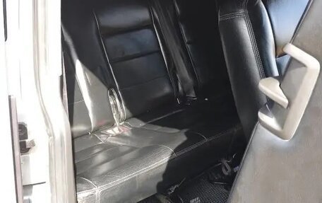 Volkswagen Caravelle T5, 2005 год, 1 450 000 рублей, 16 фотография