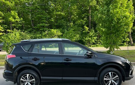Toyota RAV4, 2017 год, 2 430 000 рублей, 5 фотография