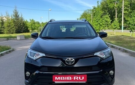 Toyota RAV4, 2017 год, 2 430 000 рублей, 10 фотография