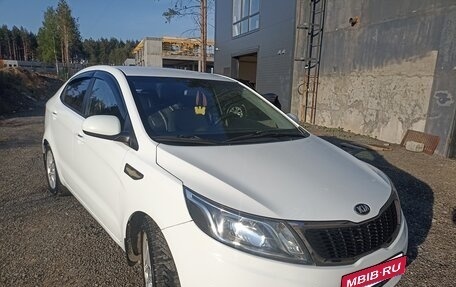 KIA Rio III рестайлинг, 2014 год, 800 000 рублей, 2 фотография