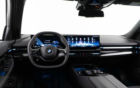 BMW 5 серия, 2023 год, 6 599 046 рублей, 6 фотография