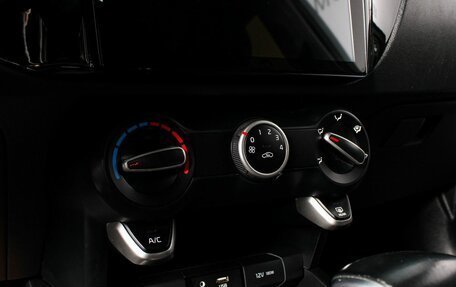KIA Rio IV, 2017 год, 1 330 000 рублей, 19 фотография