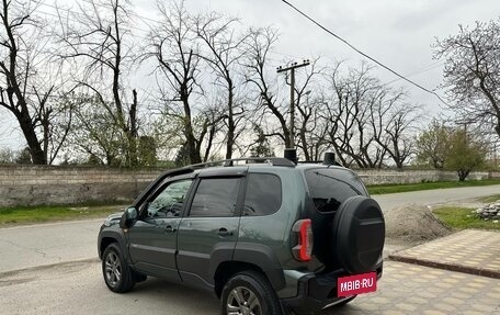 Chevrolet Niva I рестайлинг, 2009 год, 590 000 рублей, 2 фотография
