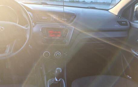 KIA Rio III рестайлинг, 2012 год, 830 000 рублей, 6 фотография