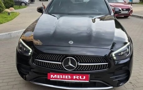 Mercedes-Benz E-Класс, 2020 год, 4 400 000 рублей, 3 фотография