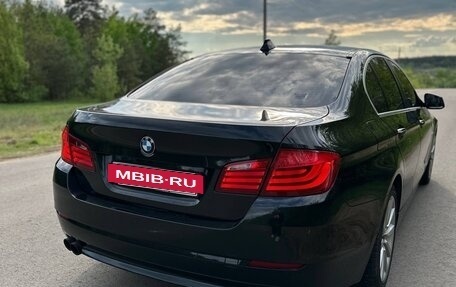 BMW 5 серия, 2011 год, 1 700 000 рублей, 4 фотография