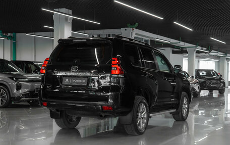 Toyota Land Cruiser Prado 150 рестайлинг 2, 2020 год, 5 250 000 рублей, 5 фотография
