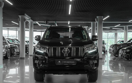 Toyota Land Cruiser Prado 150 рестайлинг 2, 2020 год, 5 250 000 рублей, 3 фотография