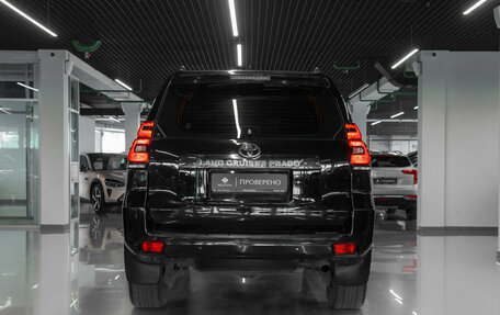 Toyota Land Cruiser Prado 150 рестайлинг 2, 2020 год, 5 250 000 рублей, 6 фотография