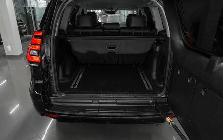 Toyota Land Cruiser Prado 150 рестайлинг 2, 2020 год, 5 250 000 рублей, 26 фотография