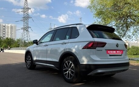 Volkswagen Tiguan II, 2019 год, 2 400 000 рублей, 4 фотография
