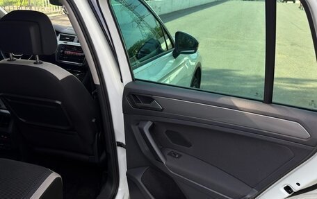 Volkswagen Tiguan II, 2019 год, 2 400 000 рублей, 12 фотография