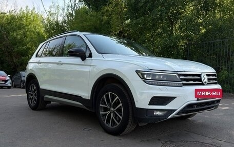 Volkswagen Tiguan II, 2019 год, 2 400 000 рублей, 8 фотография