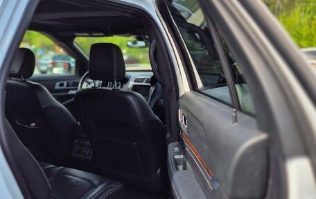 Ford Explorer VI, 2018 год, 2 250 000 рублей, 3 фотография