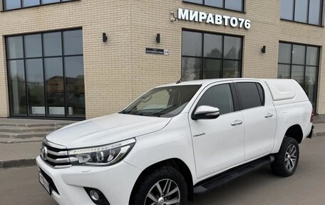 Toyota Hilux VIII, 2015 год, 2 550 000 рублей, 8 фотография
