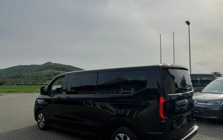 Volkswagen Caravelle, 2026 год, 9 890 000 рублей, 3 фотография