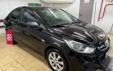 Hyundai Solaris II рестайлинг, 2012 год, 830 000 рублей, 2 фотография