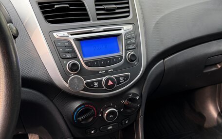 Hyundai Solaris II рестайлинг, 2012 год, 830 000 рублей, 18 фотография