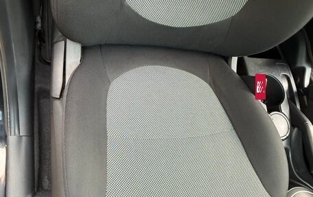 Hyundai Solaris II рестайлинг, 2012 год, 830 000 рублей, 15 фотография