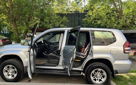 Toyota Land Cruiser Prado 120 рестайлинг, 2008 год, 1 900 000 рублей, 12 фотография