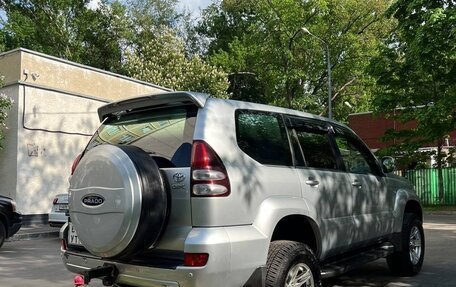 Toyota Land Cruiser Prado 120 рестайлинг, 2008 год, 1 900 000 рублей, 10 фотография