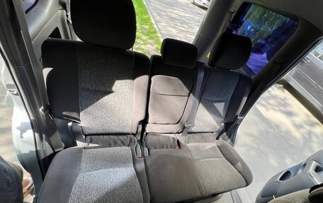 Toyota Land Cruiser Prado 120 рестайлинг, 2008 год, 1 900 000 рублей, 20 фотография