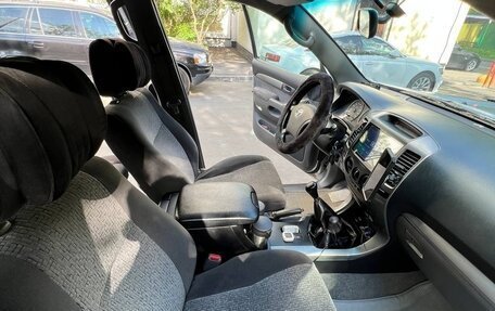 Toyota Land Cruiser Prado 120 рестайлинг, 2008 год, 1 900 000 рублей, 16 фотография