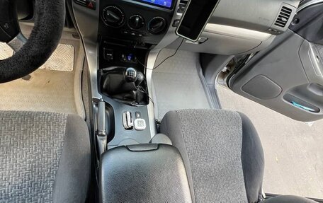 Toyota Land Cruiser Prado 120 рестайлинг, 2008 год, 1 900 000 рублей, 23 фотография