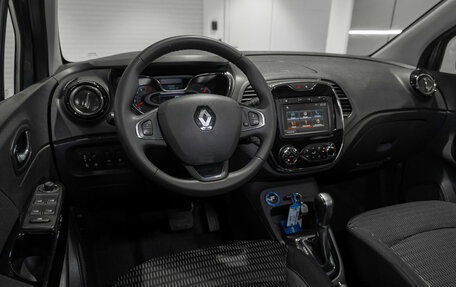 Renault Kaptur I рестайлинг, 2017 год, 1 875 000 рублей, 7 фотография