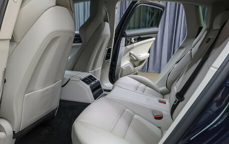 Porsche Panamera II рестайлинг, 2019 год, 8 250 000 рублей, 13 фотография