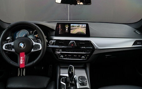 BMW 5 серия, 2018 год, 4 330 000 рублей, 11 фотография