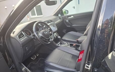 Volkswagen Tiguan II, 2021 год, 3 200 000 рублей, 10 фотография
