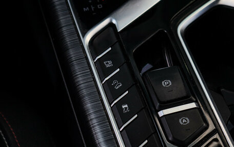 Geely Tugella FY11, 2020 год, 2 470 000 рублей, 21 фотография
