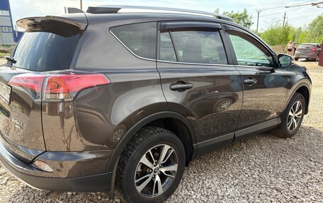 Toyota RAV4, 2018 год, 2 200 000 рублей, 4 фотография