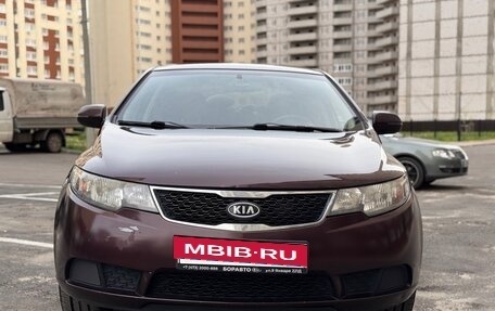 KIA Cerato III, 2010 год, 700 000 рублей, 3 фотография