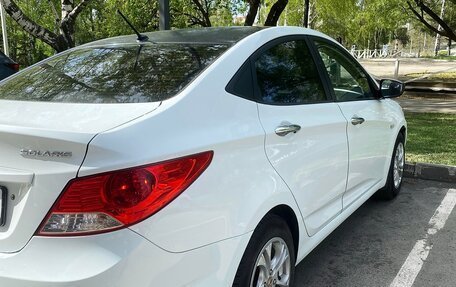 Hyundai Solaris II рестайлинг, 2011 год, 599 000 рублей, 4 фотография