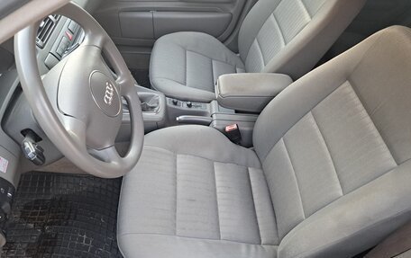 Audi A6, 2001 год, 300 000 рублей, 6 фотография