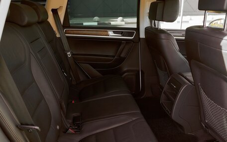 Volkswagen Touareg III, 2015 год, 3 319 800 рублей, 8 фотография