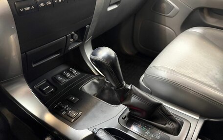 Toyota Land Cruiser Prado 120 рестайлинг, 2007 год, 2 299 000 рублей, 13 фотография