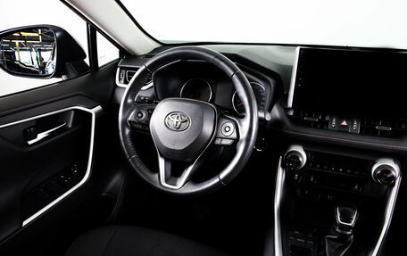 Toyota RAV4, 2020 год, 2 859 000 рублей, 15 фотография