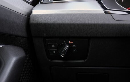 Volkswagen Passat B8 рестайлинг, 2019 год, 2 274 400 рублей, 13 фотография