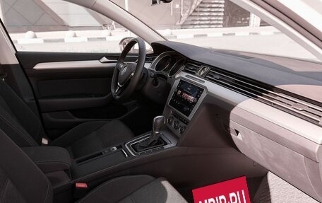 Volkswagen Passat B8 рестайлинг, 2019 год, 2 274 400 рублей, 6 фотография