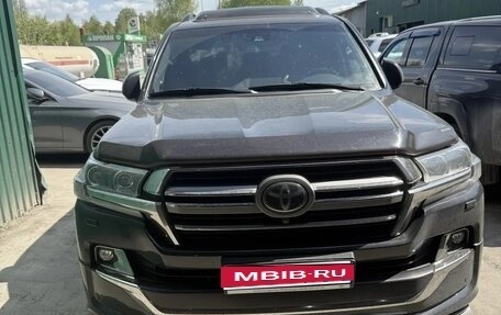 Toyota Land Cruiser 200, 2019 год, 7 850 000 рублей, 1 фотография