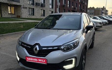 Renault Kaptur I рестайлинг, 2020 год, 1 670 000 рублей, 1 фотография